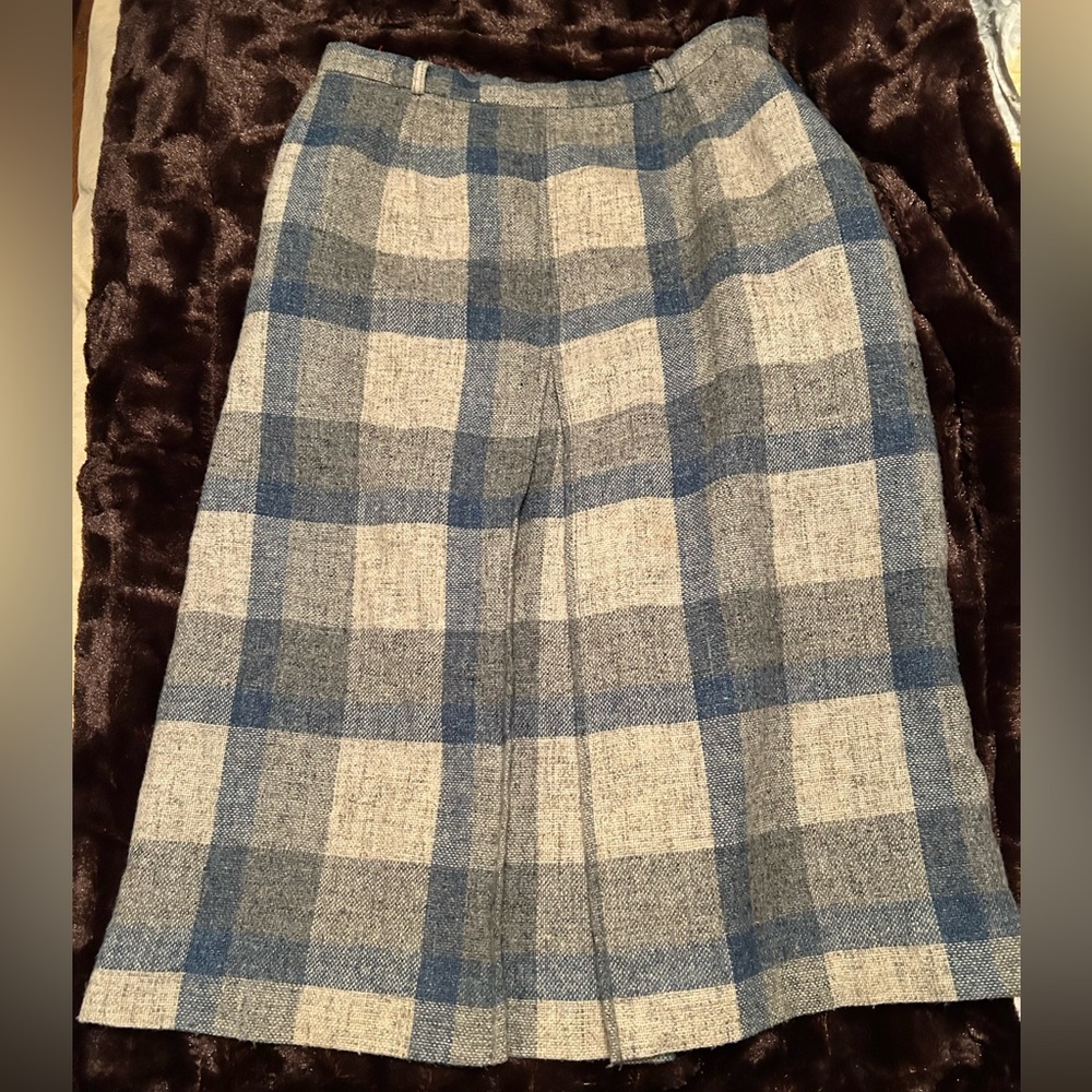 Vintage Gaytown Blue and Gray Plaid Skirt fully lined with back zipper.